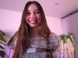Cute Naomi