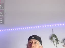 IAN (support me to reach 100 likes ♥)