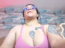 Hey, im martina