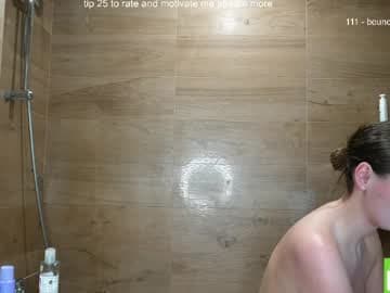 Purrfecly your Leslie