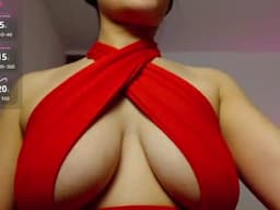 Roxxi wants to reach her first 1000 followers