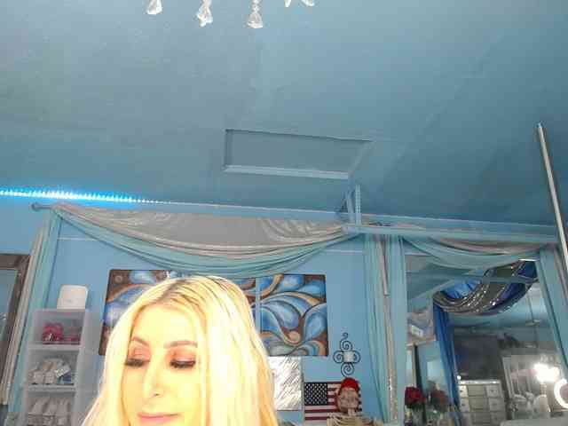 adrianna_fox