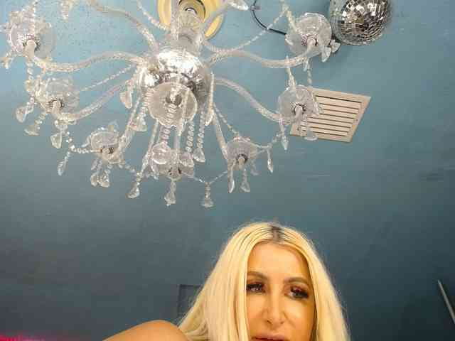 adrianna_fox