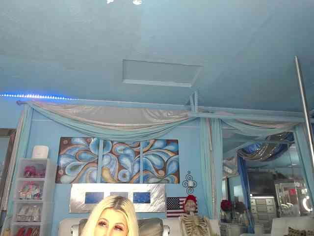 adrianna_fox
