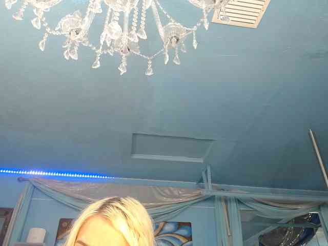 adrianna_fox