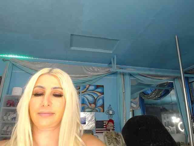 adrianna_fox