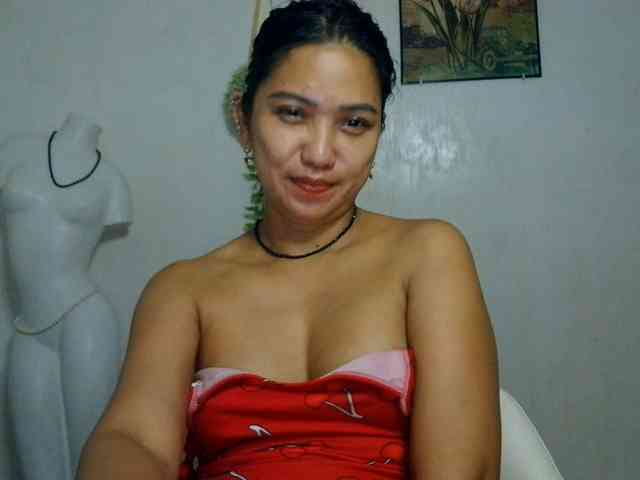 Tina_Jade
