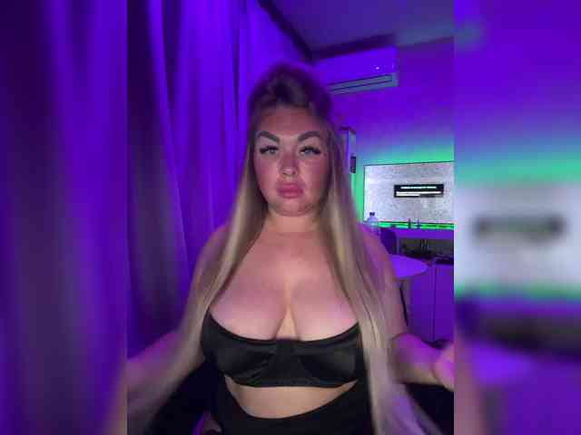 VictoriaDiamo