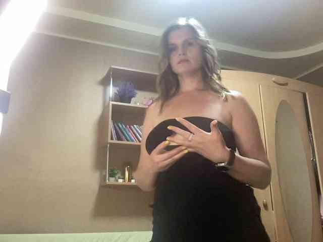 AnitaGlamorX