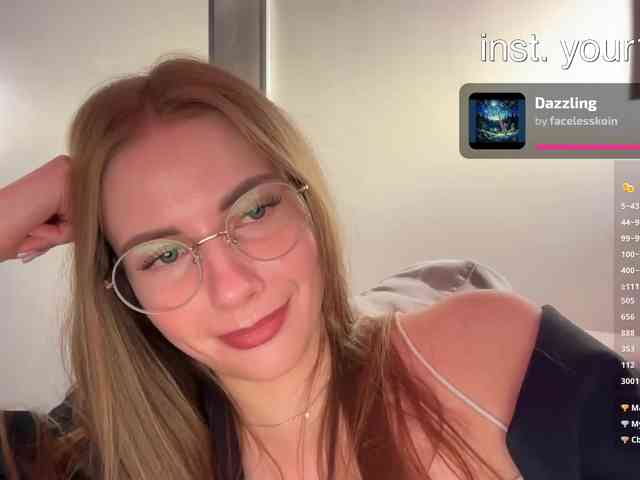 -VikkiL0vesCheese-