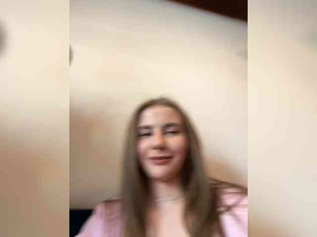 -VikkiL0vesCheese-