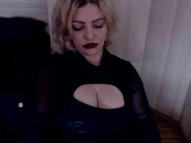 Mistress-Marilyn