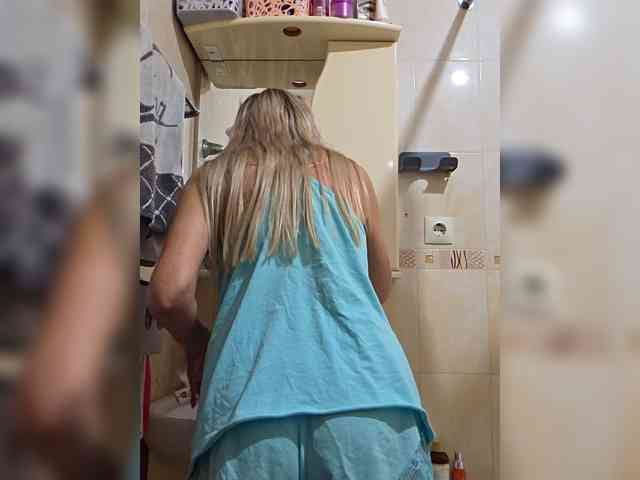Love-Blondi