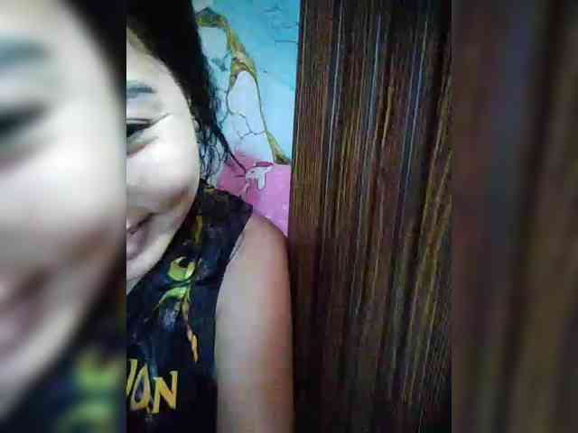 hornylittleprincess69