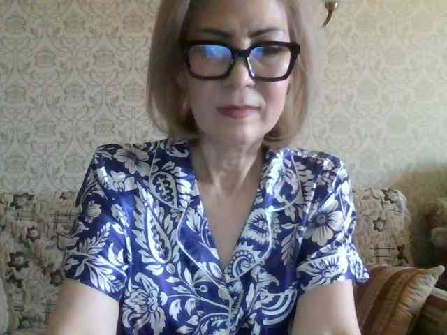 Elegant00Lady