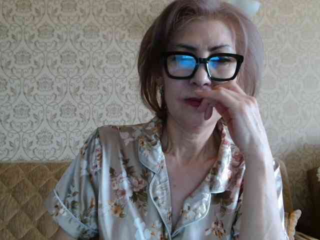 Elegant00Lady