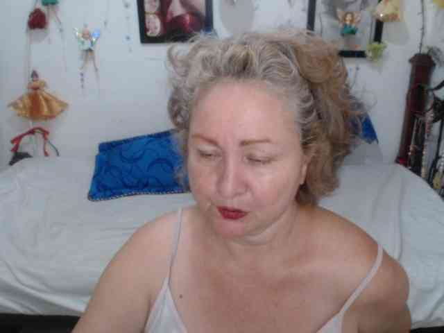 LADYQUEEN520