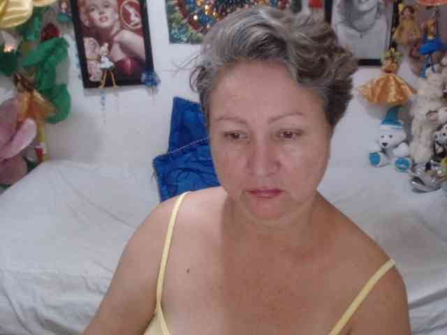 LADYQUEEN520
