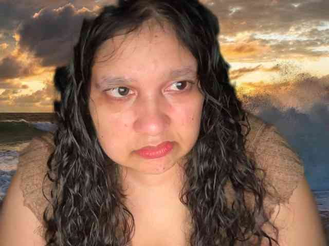 DUMBHOEMELANIE