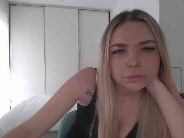 Blondie8853