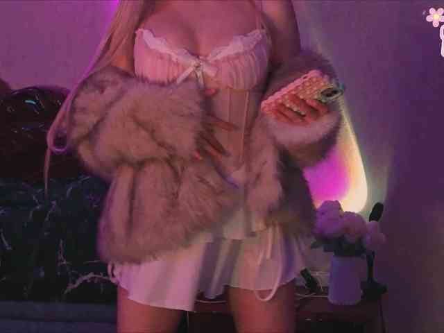 LollyGirlMoon