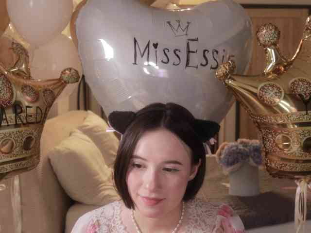 -FemaleEssence-