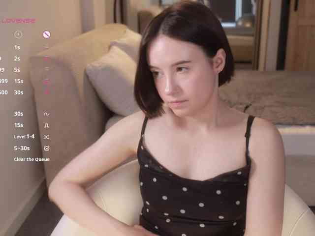 -FemaleEssence-