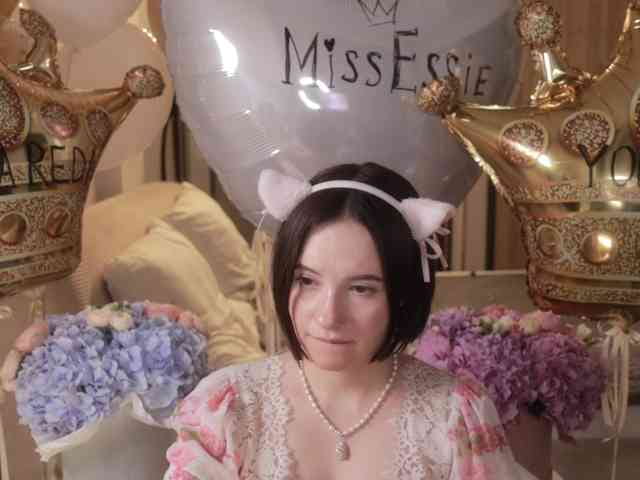 -FemaleEssence-