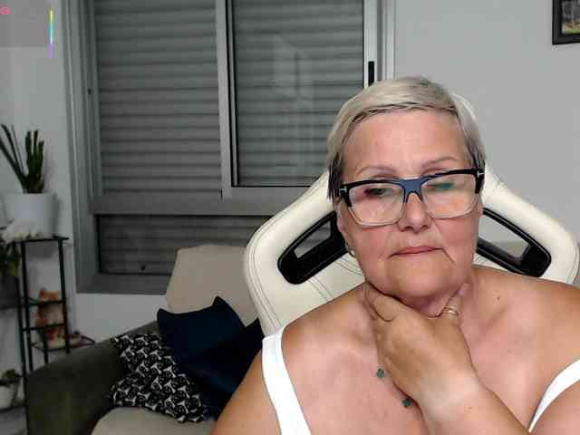 Selenna65