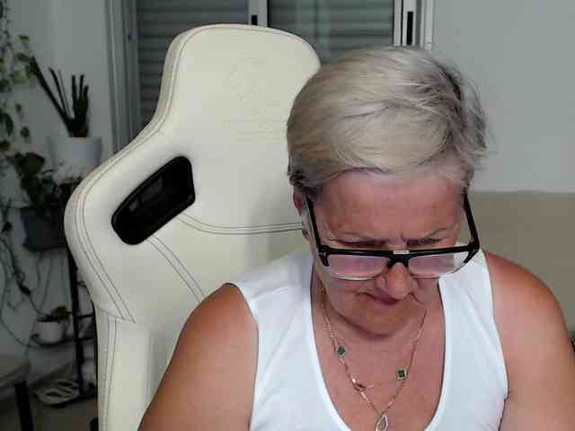 Selenna65