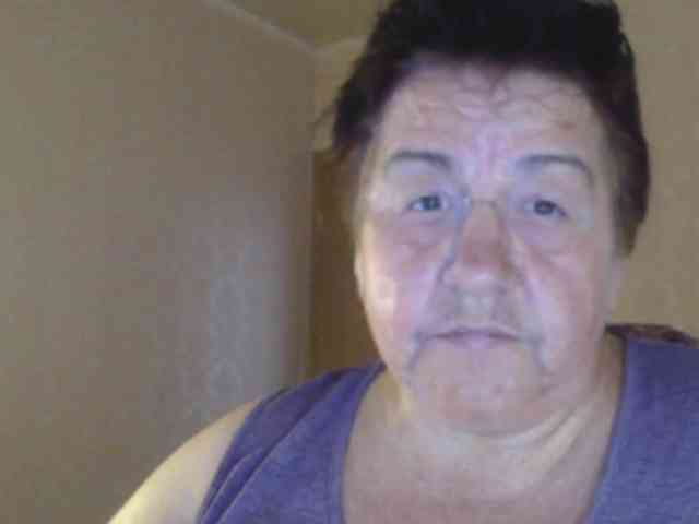 Alinahott1