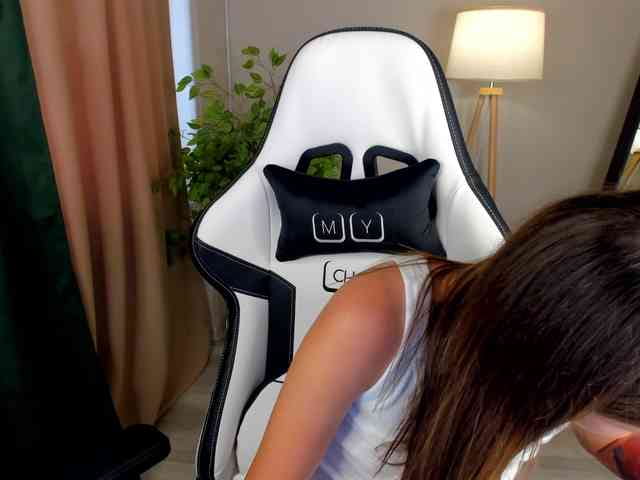 emy-angel1