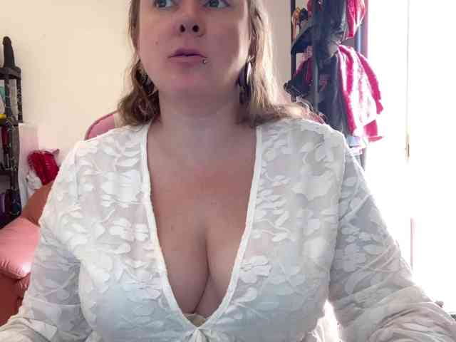 NylonQueen