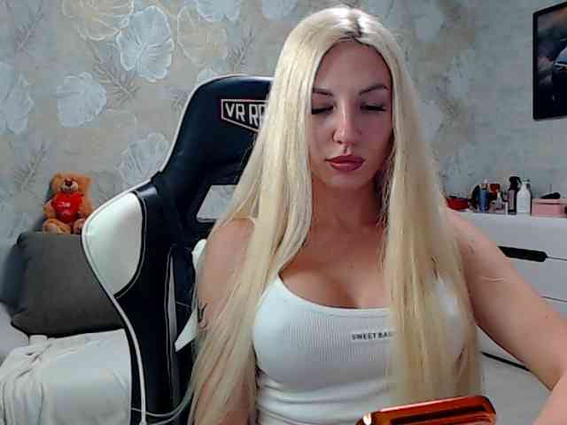 18Kristy778