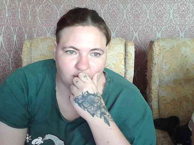 HollyXEva