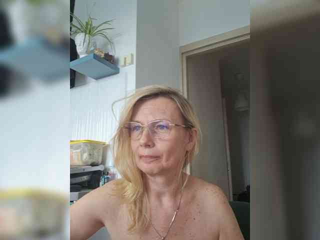 ShiningMILF