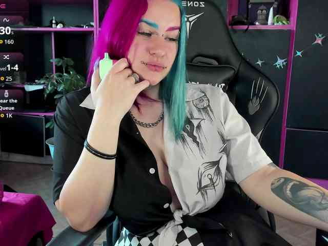 Neon-Baddie