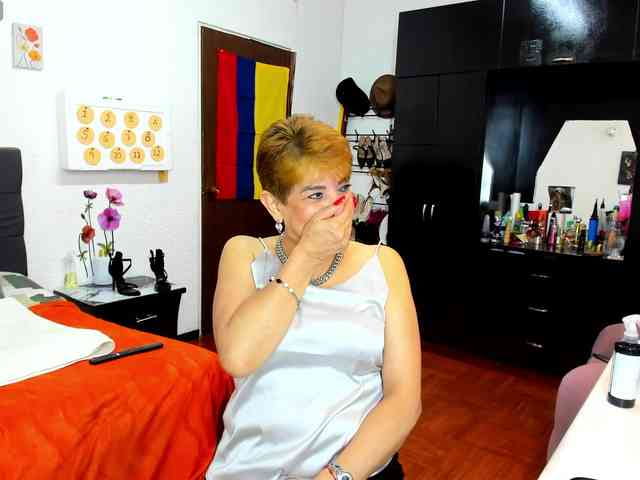 AngelinaStone65