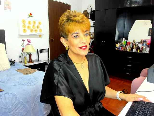 AngelinaStone65