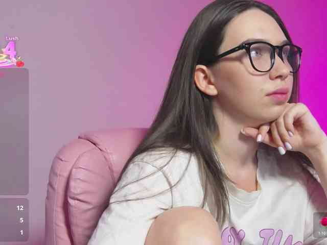 ArianaHotAriana