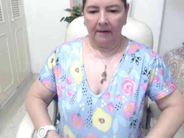 leonela-68