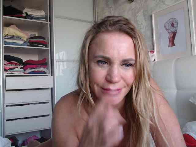 Pamella007
