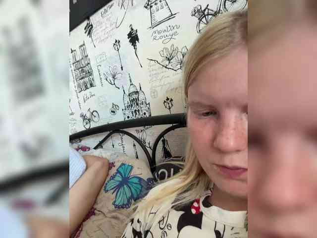 NIKADELE