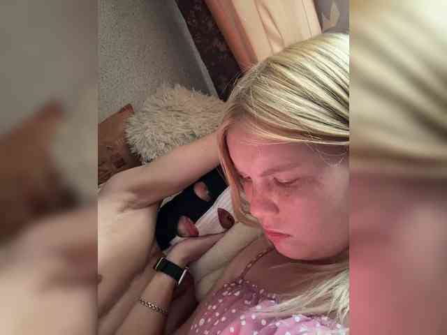 NIKADELE