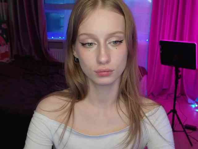 cyyberwhore