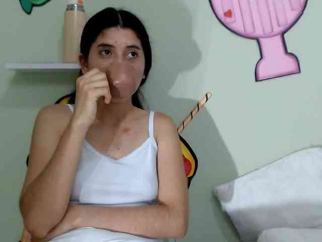 skinnykattylush19