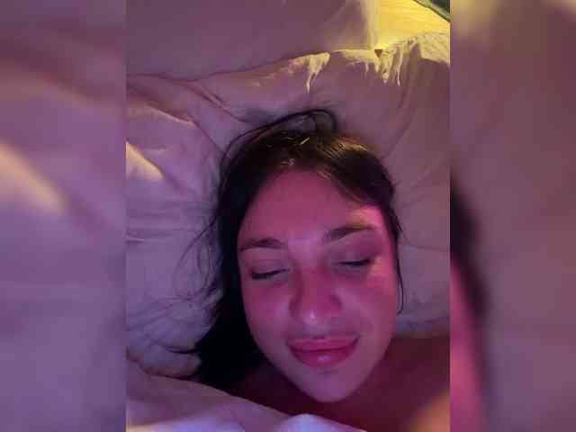AlexaHotty1
