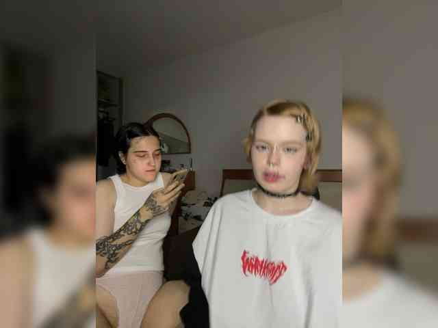 AliceAndMia