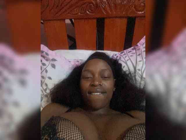 RavenBigBoobsMonroe