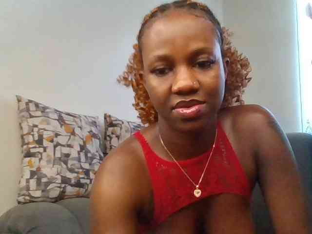 PetiteDivah24